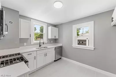 3790 W 116th Street, Loveland, OH 44111 - Photo 9