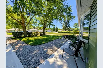 4762 Homewood Drive, Mentor, OH 44060 - Photo 3