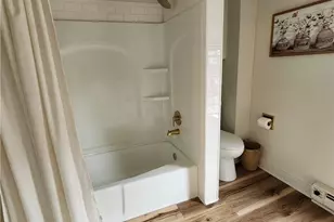 322 E 4th St, Dover, OH 44622 - Photo 7