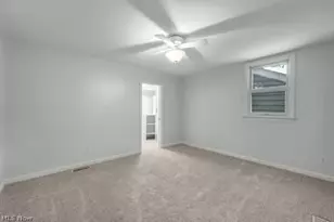 3223 Evelynton Pl E, Stow, OH 44224 - Photo 13