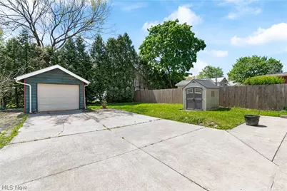1432 Broad Boulevard, Cuyahoga Falls, OH 44221 - Photo 29