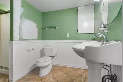 1432 Broad Boulevard, Cuyahoga Falls, OH 44221 - Photo 25