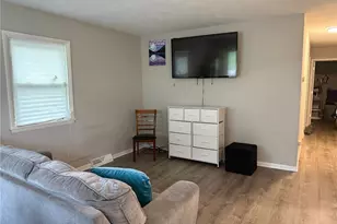 1181 Easton Dr, Akron, OH 44310 - Photo 3