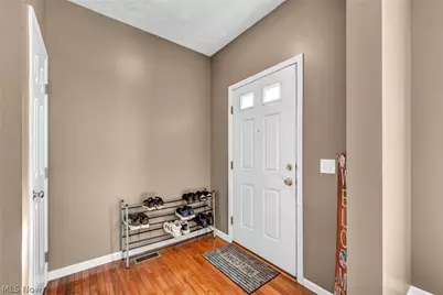 920 Alder Run Way, Akron, OH 44333 - Photo 3