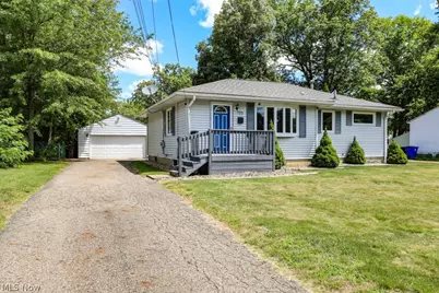 723 Eastland Avenue, Ravenna, OH 44266 - Photo 1