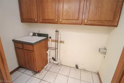 548 W 39th Street, Shadyside, OH 43947 - Photo 17