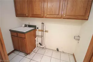 548 W 39th St, Shadyside, OH 43947 - Photo 17