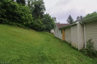 548 W 39th Street, Shadyside, OH 43947 - Photo 25