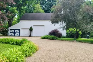 9420 Hobart Rd, Waite Hill, OH 44094 - Photo 3