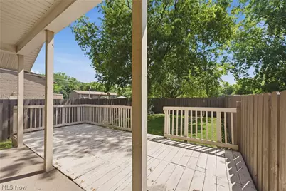 679 Saint Andrews Court, Akron, OH 44312 - Photo 7