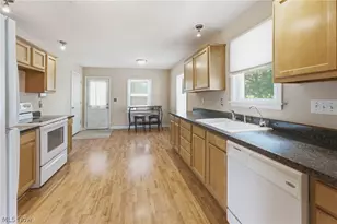 679 St Andrew's Ct, Akron, OH 44312 - Photo 21