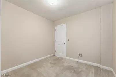 679 Saint Andrews Court, Akron, OH 44312 - Photo 17