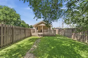 679 St Andrew's Ct, Akron, OH 44312 - Photo 11