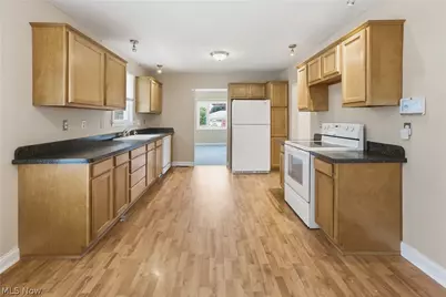 679 Saint Andrews Court, Akron, OH 44312 - Photo 19