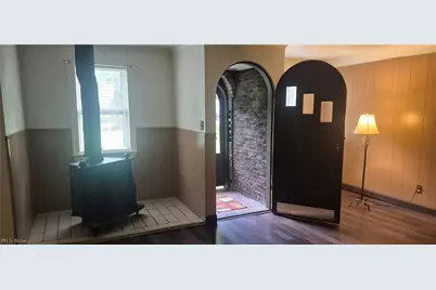 10077 Valleyview Drive, Columbia Station, OH 44028 - Photo 5
