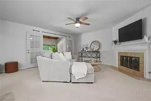 162 Lake Terrace Dr, Munroe Falls, OH 44262 - Photo 9