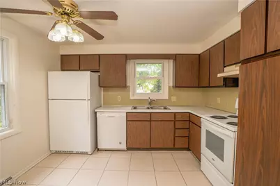 3837-3839 Beech Hill Road NW, North Canton, OH 44720 - Photo 7