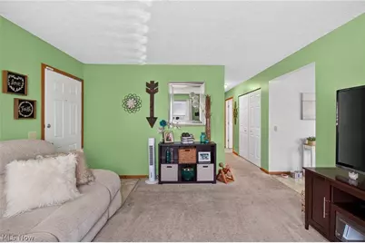 3014 Harmont Avenue NE, Canton, OH 44705 - Photo 7