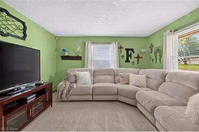 3014 Harmont Avenue NE, Canton, OH 44705 - Photo 5