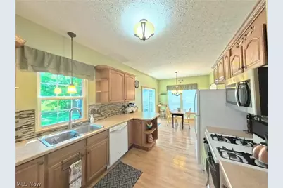 215 Grand Haven Court, Painesville, OH 44077 - Photo 13