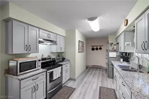 4164 Berkeley Dr, Sheffield Village, OH 44054 - Photo 9