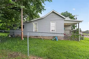 717 Baker St, Zanesville, OH 43701 - Photo 9