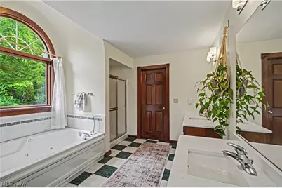 8851 Spring Valley Drive, Grandview Heights, OH 44147 - Photo 33