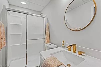 8851 Spring Valley Drive, Grandview Heights, OH 44147 - Photo 45
