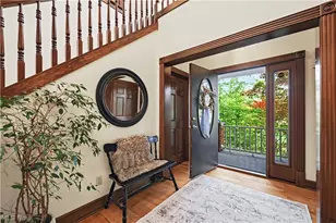 8851 Spring Valley Dr, Grandview Heights, OH 44147 - Photo 11