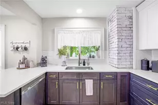 247 Highland Ave, Wadsworth, OH 44281 - Photo 11