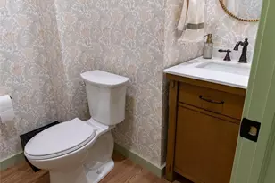2268 Parkview Dr, Cuyahoga Falls, OH 44223 - Photo 25