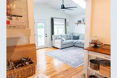 2268 Parkview Drive, Cuyahoga Falls, OH 44223 - Photo 9