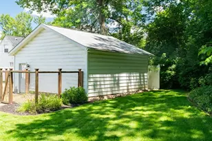 2268 Parkview Dr, Cuyahoga Falls, OH 44223 - Photo 35