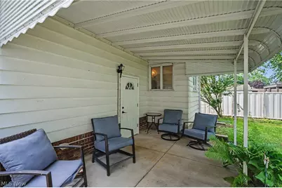 599 Melrose Street, Akron, OH 44305 - Photo 27