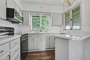599 Melrose St, Akron, OH 44305 - Photo 11