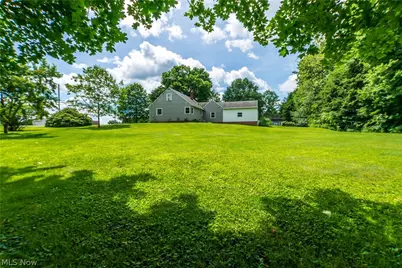2748 Canton Road, Uniontown, OH 44685 - Photo 13