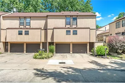 621 Center Avenue, Cuyahoga Falls, OH 44221 - Photo 1