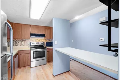 621 Center Avenue, Cuyahoga Falls, OH 44221 - Photo 5
