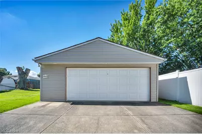 14121 Donald Drive, Brook Park, OH 44142 - Photo 39
