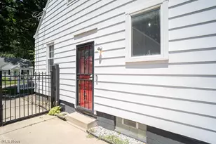 1853 Evergreen Ave, Akron, OH 44301 - Photo 27