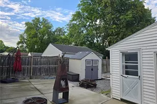 1853 Evergreen Ave, Akron, OH 44301 - Photo 31