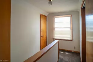 1853 Evergreen Ave, Akron, OH 44301 - Photo 17