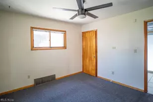 1853 Evergreen Ave, Akron, OH 44301 - Photo 11