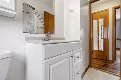 29783 Robert Street, Wickliffe, OH 44092 - Photo 11