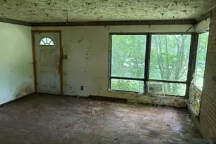 2033 Scenic Way, Akron, OH 44312 - Photo 3