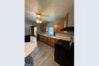 201 Center Street, Coshocton, OH 43812 - Photo 13