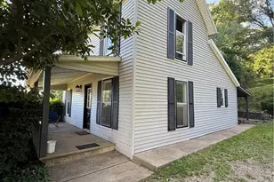 201 Center St, Coshocton, OH 43812 - Photo 1