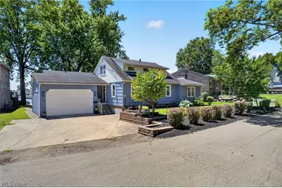 5630 N Island Drive NW, Canton, OH 44718 - Photo 7