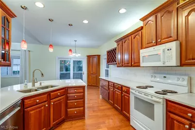 2222 Burberry Street NW, North Canton, OH 44720 - Photo 11