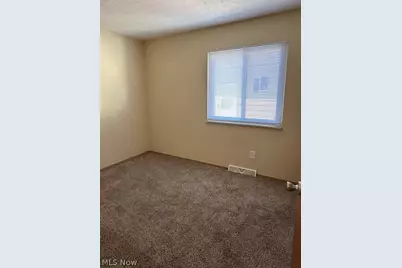 807 Albemarle Avenue, Cuyahoga Falls, OH 44221 - Photo 17